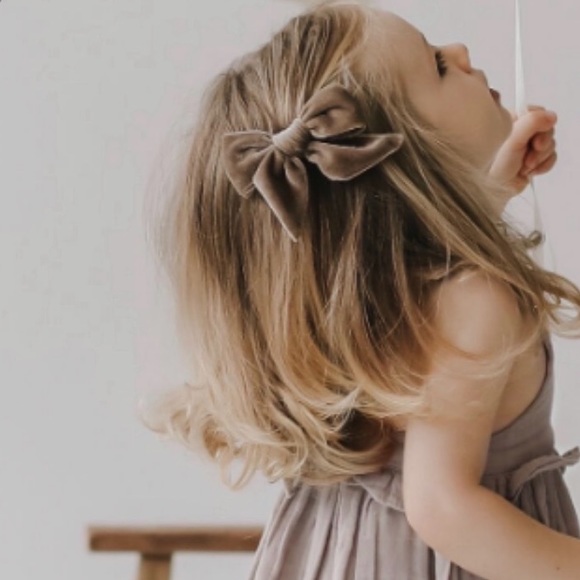 New Jamie Kay velvet clip bow in taupe or “fawn” color - Picture 2 of 4